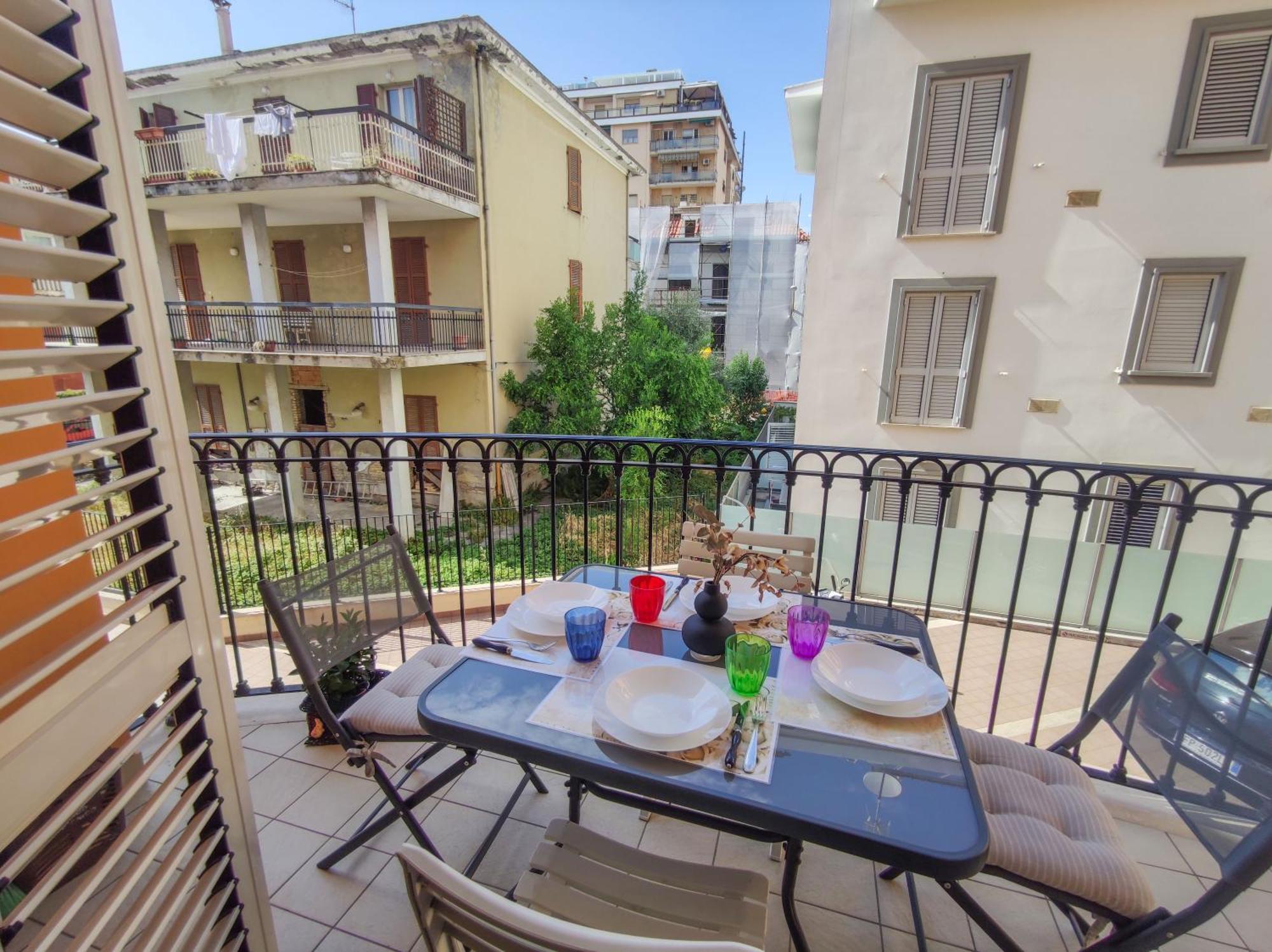 Holiday home Bilocale Damiani A Due Passi Dal Mare *
